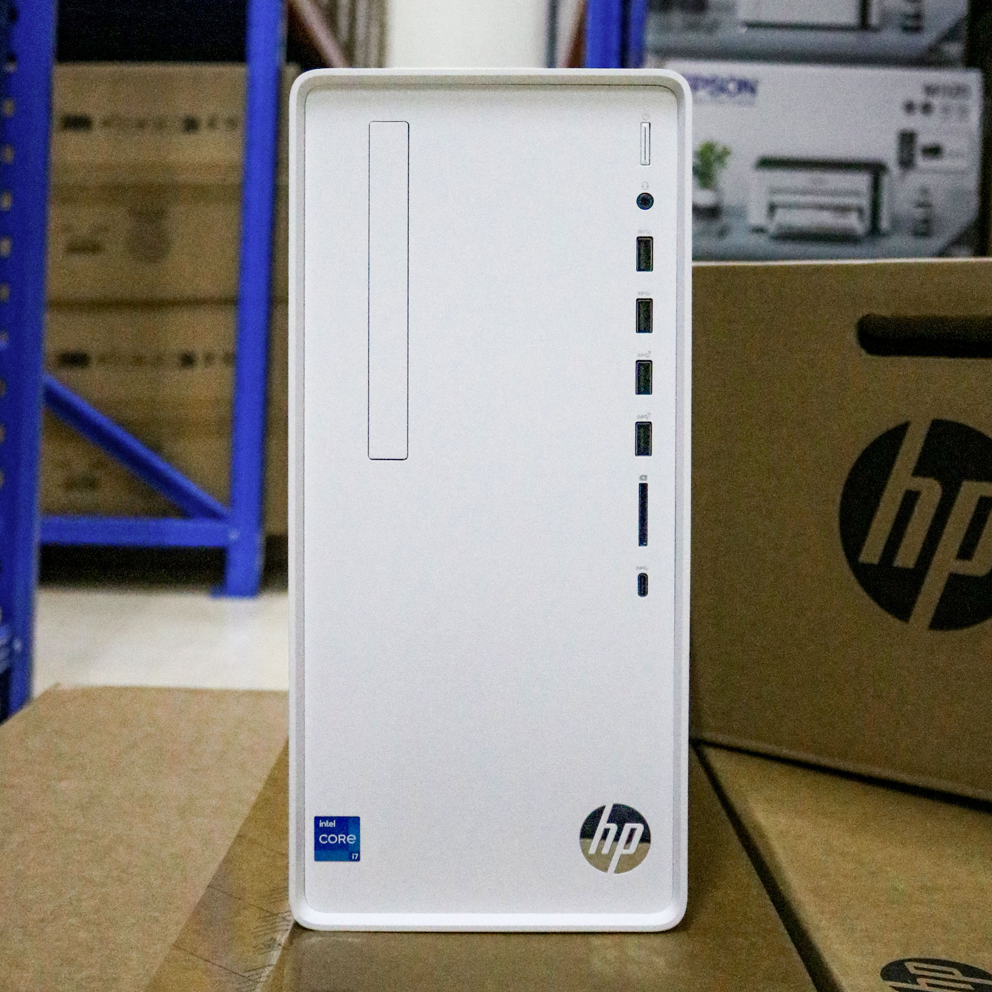 HP Pavilion TP01 (RTX1650搭載)-